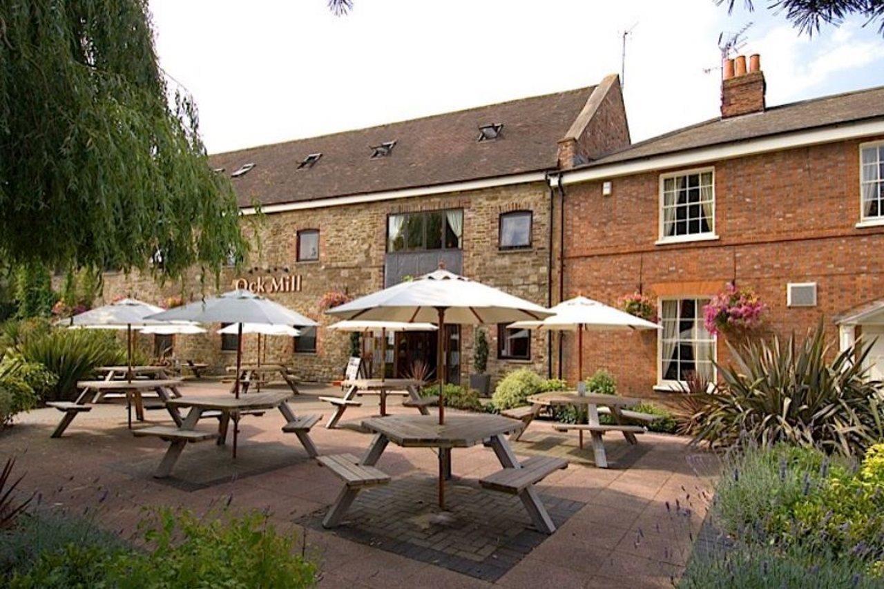 Premier Inn Abingdon Buitenkant foto